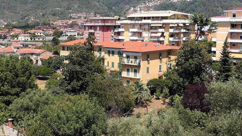 «Non toccate quegli olivi Lì Giovanni Pascoli trovò il suo amore»