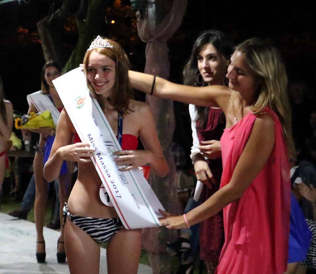 Miss Massa, Eleonora Devoti