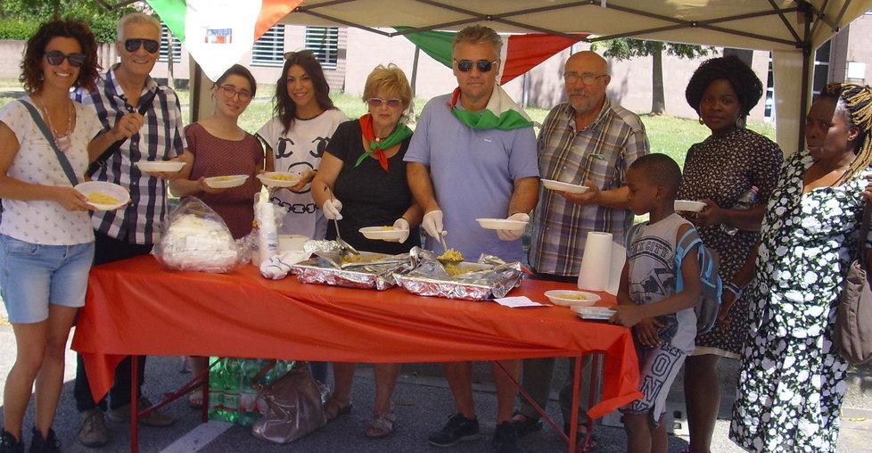 In piazza con la “pasta resistente” 