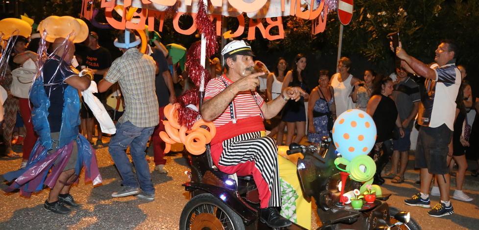 Il Lungomare si colora con il carnevale estivo Festa a Lido Nazioni