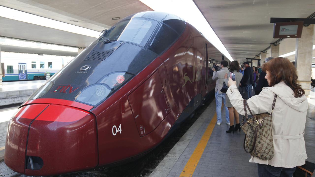 Un treno Italo alla stazione di Santa Maria Novella (foto d'archivio)
