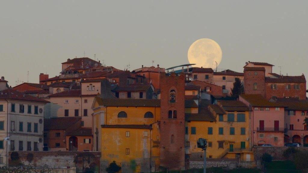 La foto vincente della prima settimana è stata inviata da Andrea Zanobini: ritrae Santa Maria del Monte