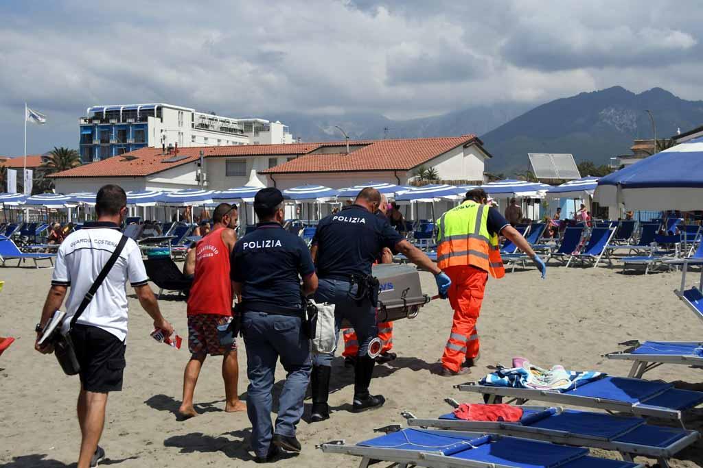 Muore mentre fa il bagno a Marina di Massa 