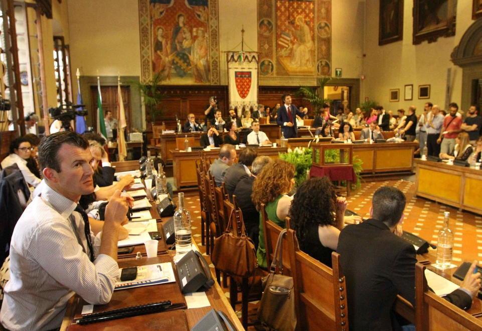 Il consiglio comunale di Prato, le opposizioni in pirmo piano