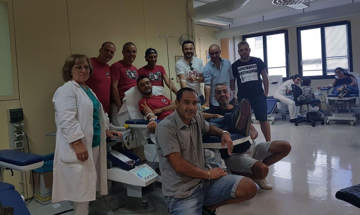 Torneo generosità: Sandalia in testa 