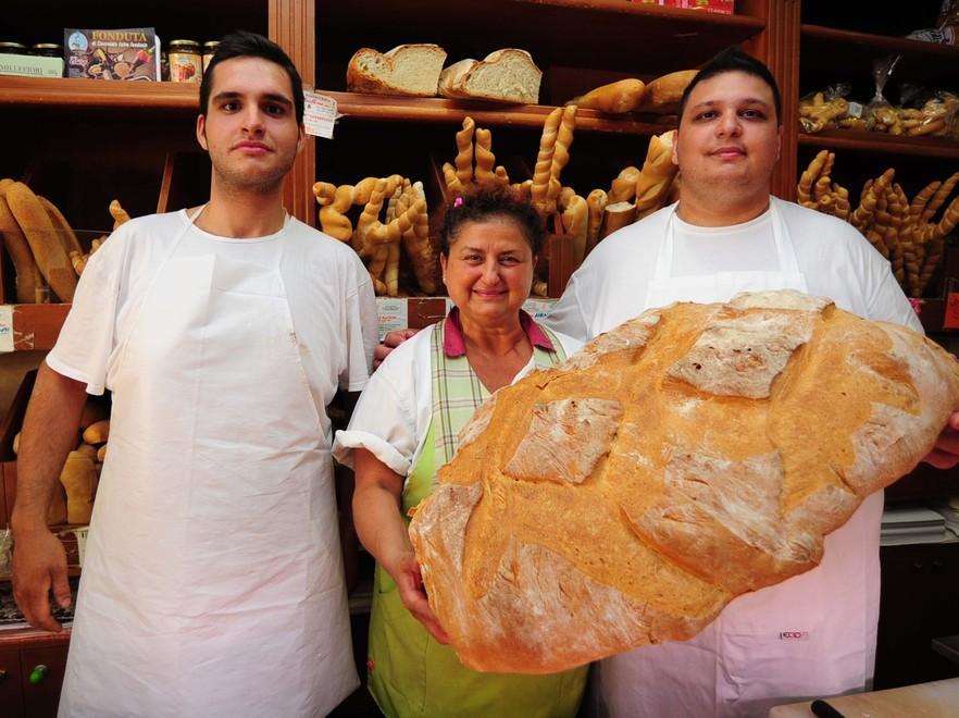 Forno Gallone, Modena: Dalla pagnotta casereccia ai dolci 