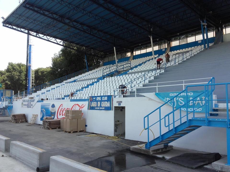 La rinnovata tribuna dello stadio "Paolo Mazza"