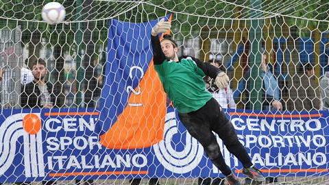 Iscrizioni aperte per il calcio a 5 Csi