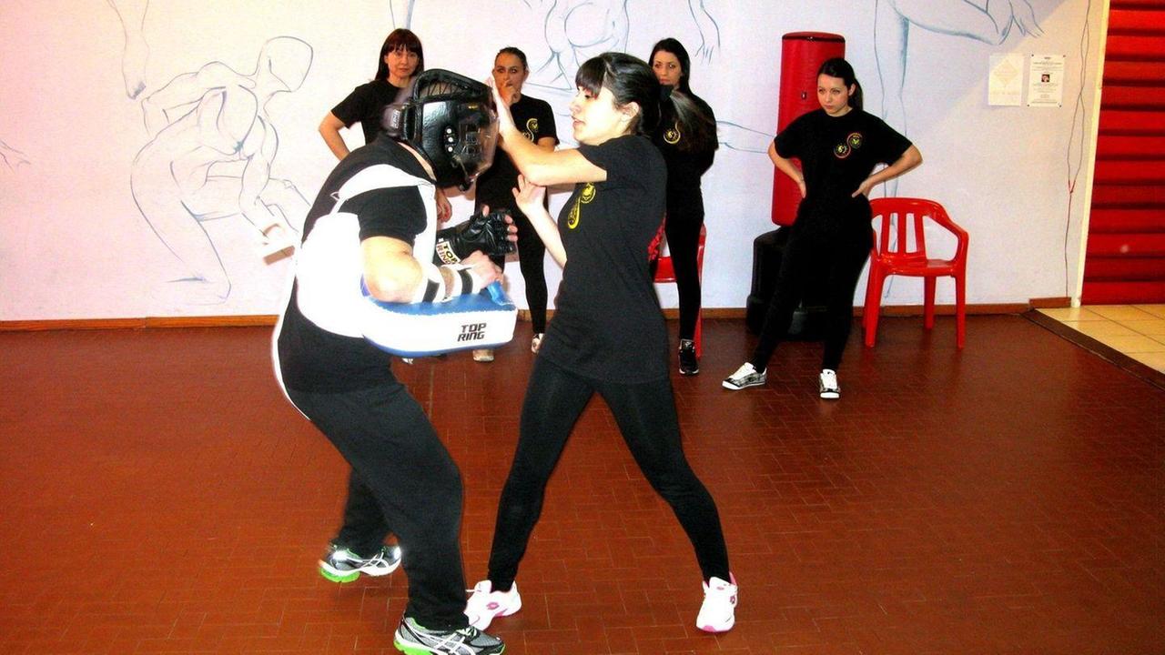 Golfo Aranci, arti di difesa per le donne