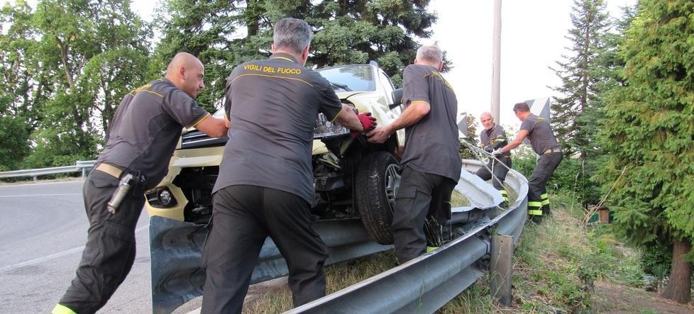 Anziano contro un guard rail Ricoverato con l’elisoccorso