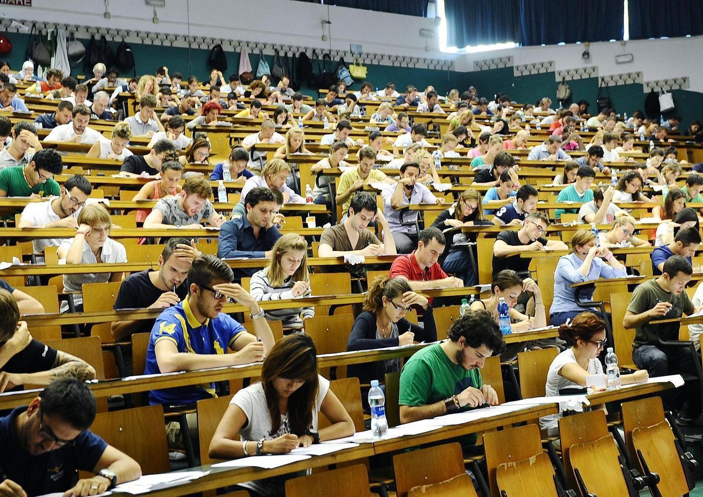 Tasse, la legge penalizza chi ha un reddito medio-alto