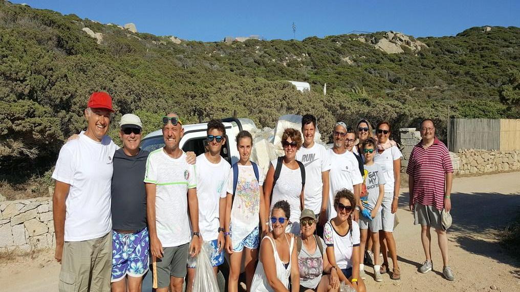 Il Touring pulisce i sentieri di Abbatoggia