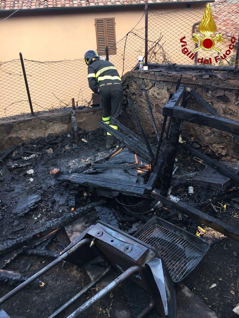 Incendio sotto le Mura di Massa Marittima