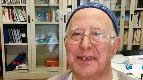 Sacerdote di Siligo scompare a Roma, l'appello dei fedeli: "Aiutateci a trovare don Gigi Maresu"