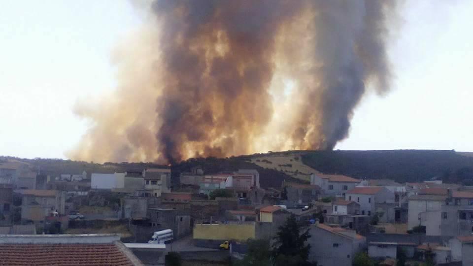 L'incendio a Villasalto