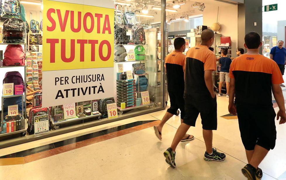 «Nel giro i negozi in uscita dal centro Coop» 