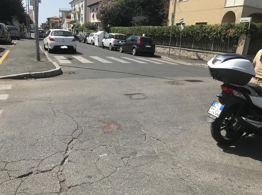Ardenza, grave scooterista «Chi lo ha urtato è fuggito» 