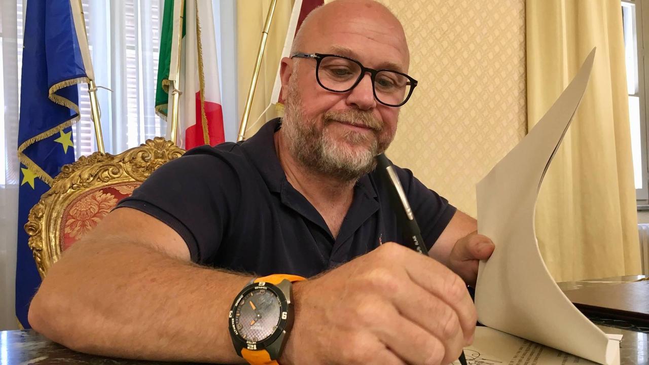 Guerra alle slot, il sindaco Nogarin ci riprova: ridotto l'orario di apertura