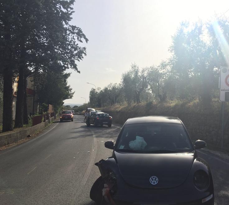 Un’immagine dell’incidente di giovedì su via Boccaccio a Lamporecchio