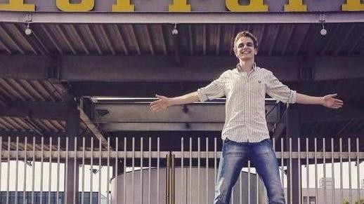 A 20 anni realizza il sogno È il più giovane in Ferrari
