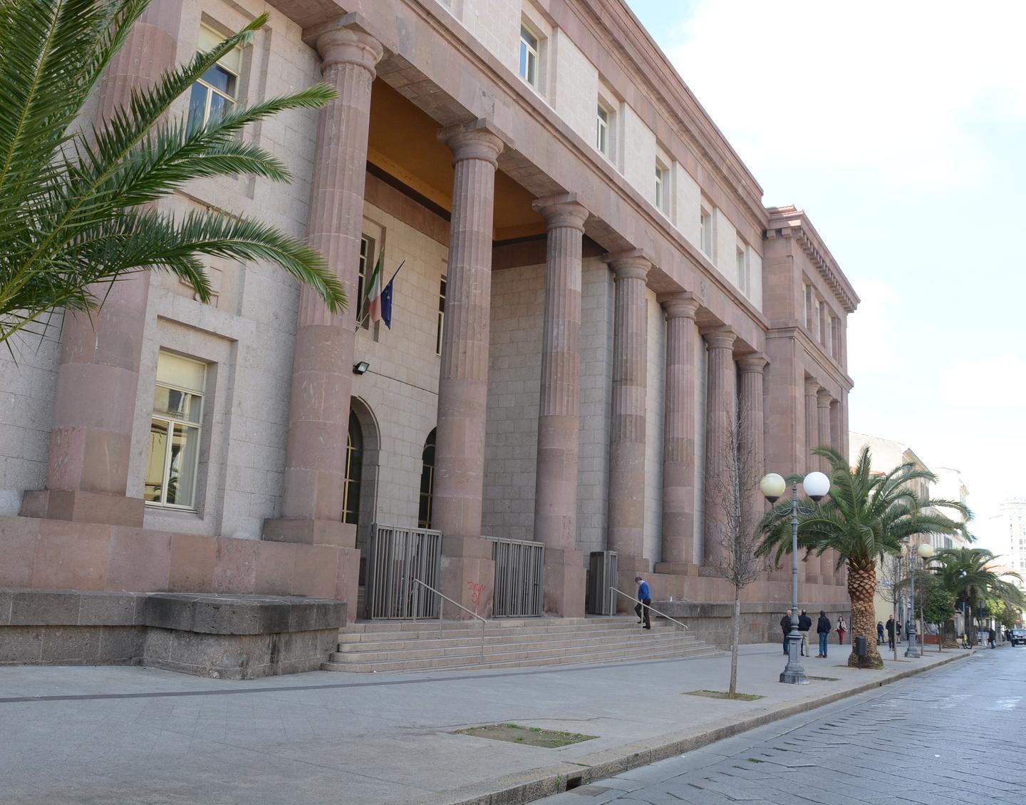 Tentativo di estorsione Sannitu torna in libertà 
