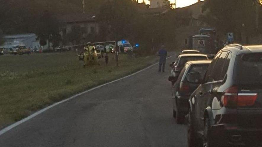 Investe ciclista e non si ferma: denunciato