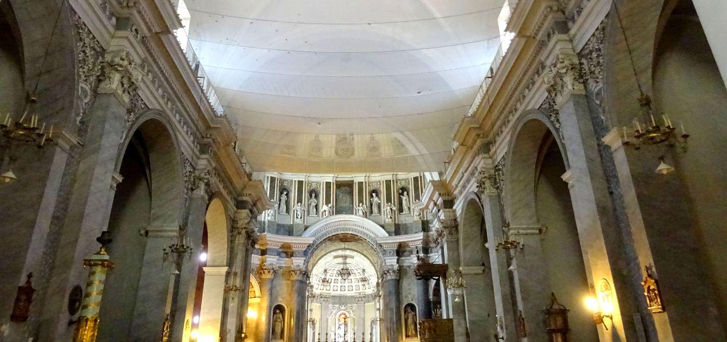 Crolli nella chiesa di Santa Maria, i gremi in allarme 