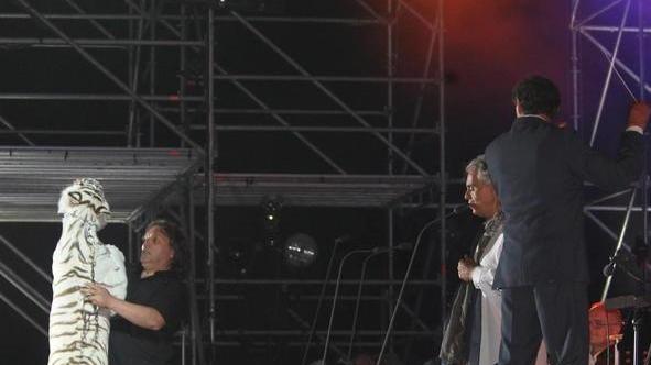 Shina, star preferita da Andrea Bocelli