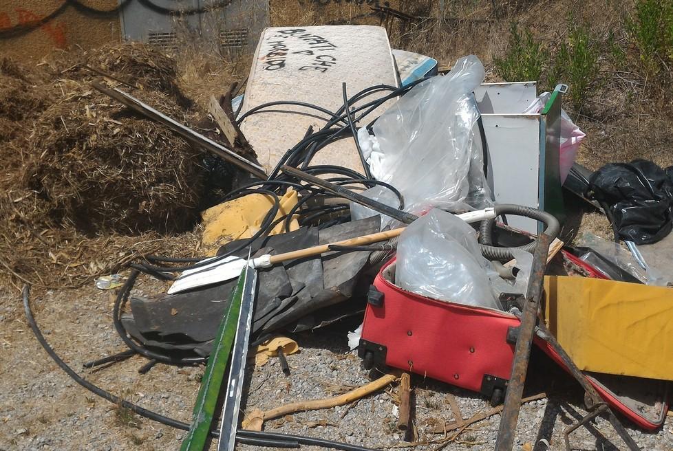 Giannella ripulita dai rifiuti Ma poi i sacchi neri rispuntano 