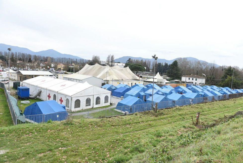 Opposizioni unite «No al mini hub per i migranti»