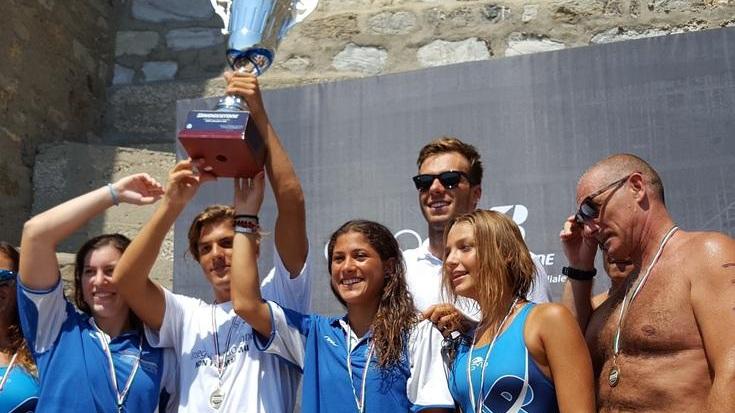 La coppa a Populonia in un clima di festa