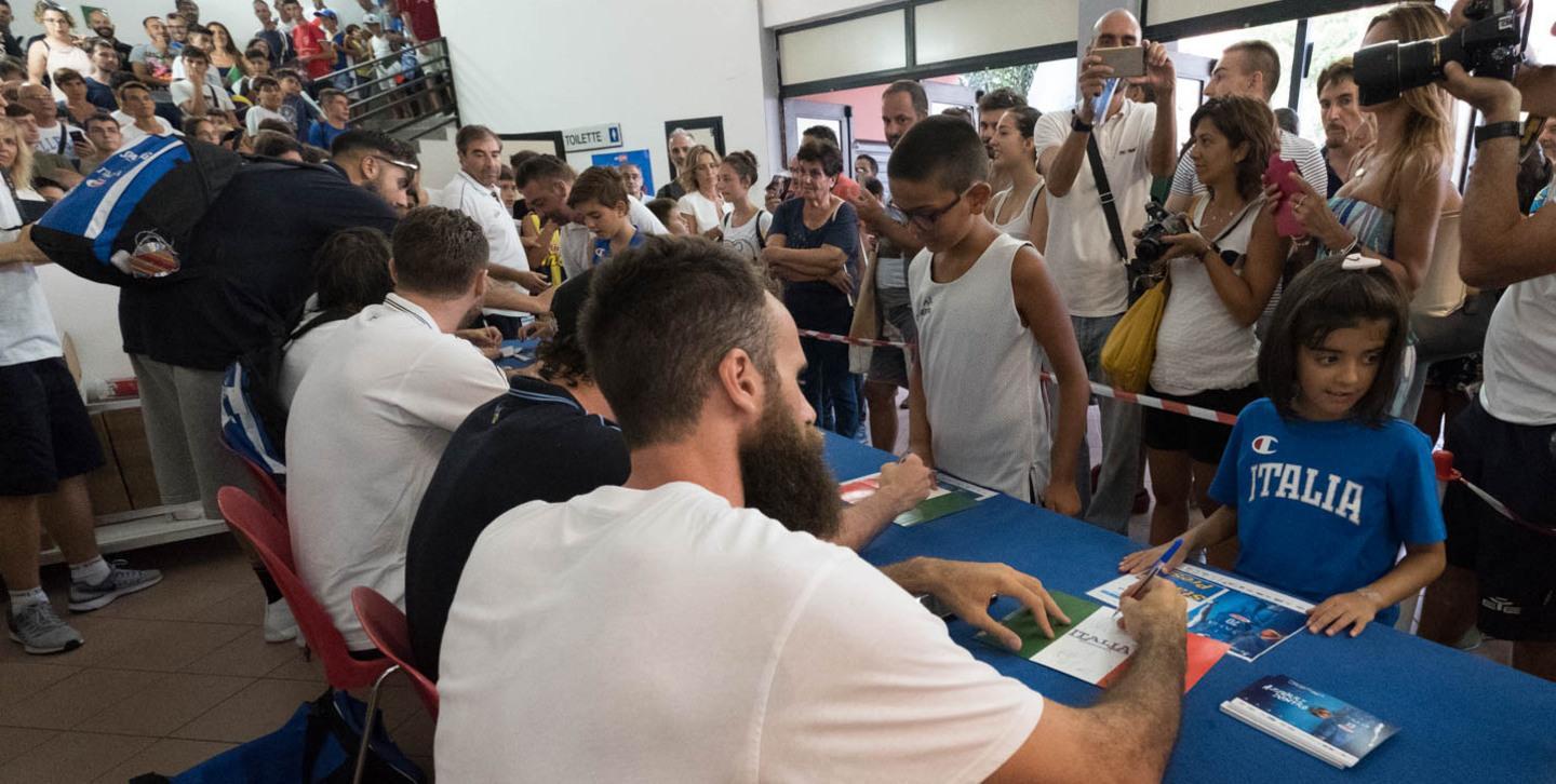 Canestri d’autore con Nazionale e Dinamo 