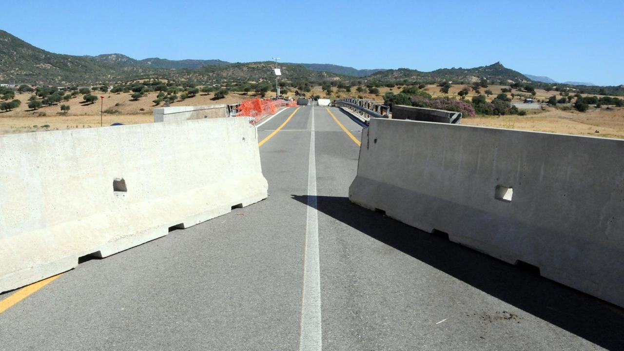 Ponte di Oloè, la minoranza va all’attacco