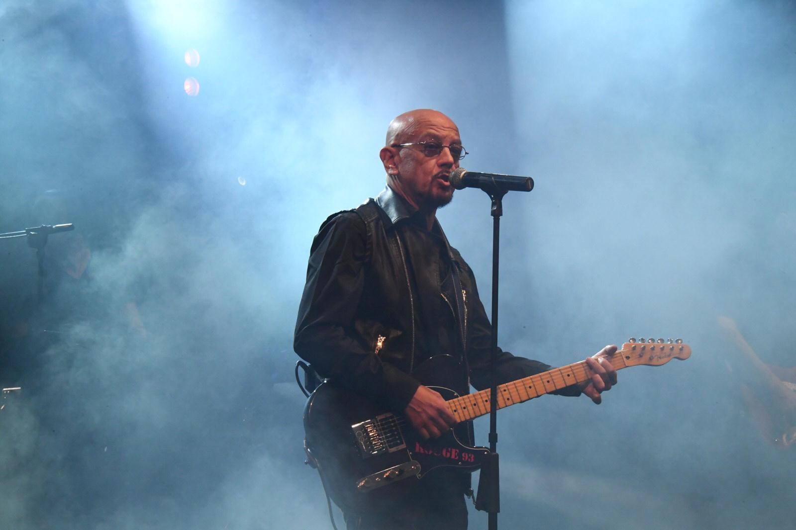 Enrico Ruggeri &amp; Decibel in piazza a Quarrata