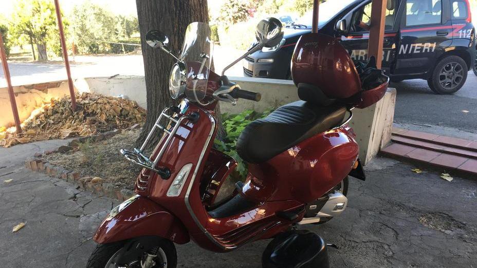 In prognosi riservata dopo lo scontro auto-moto