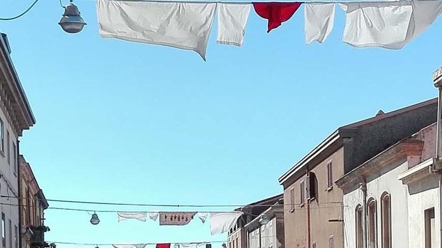 Luci e palazzi illuminati per “Il Corso e il sistema solare”
