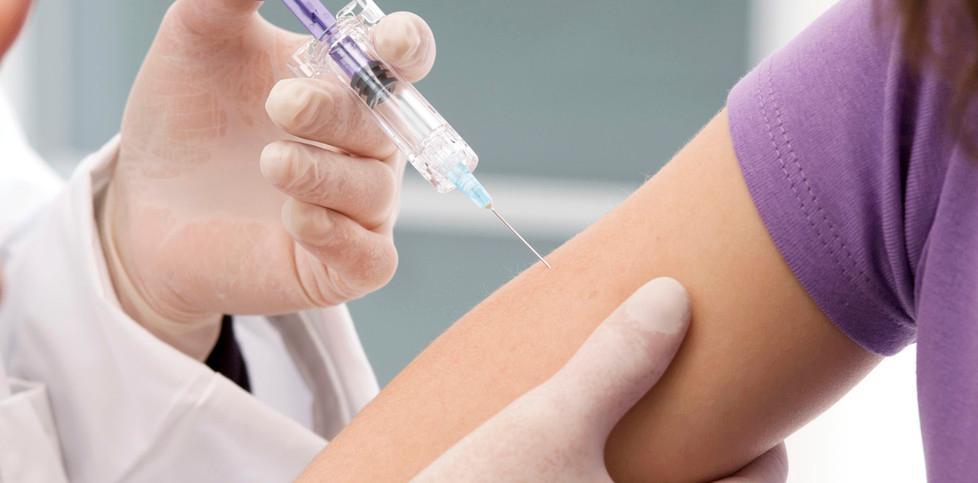 Sono ancora da vaccinare quasi 10mila ragazzi a Modena 