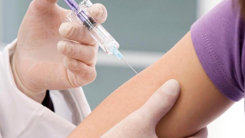 Sono ancora da vaccinare quasi 10mila ragazzi a Modena