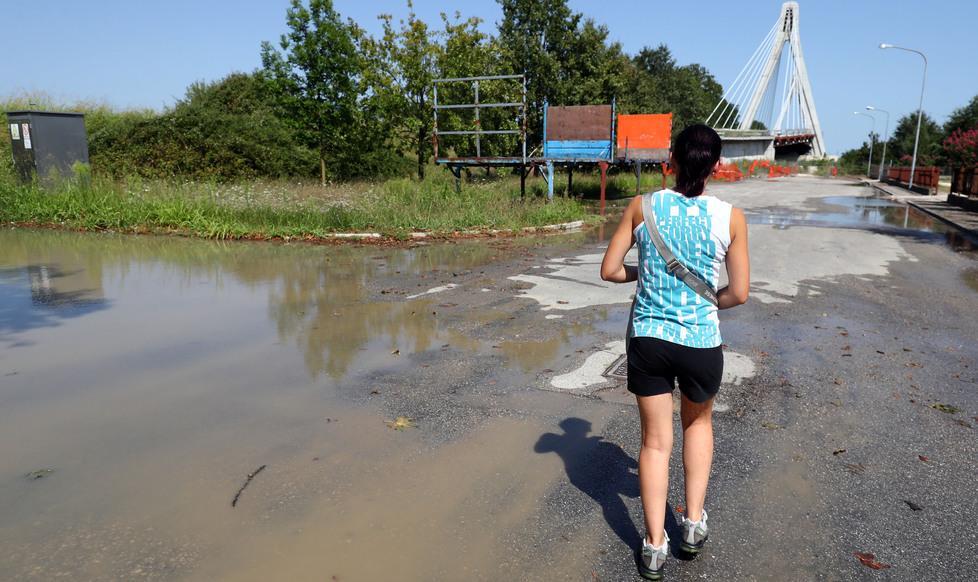 Si rompe una tubatura: abitazioni senz’acqua per tre ore