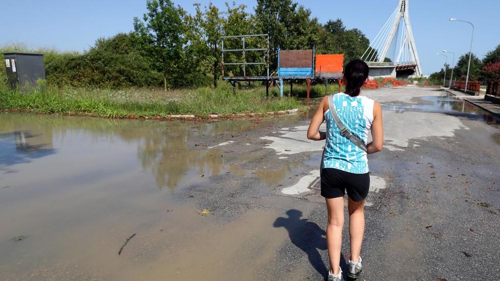 Si rompe una tubatura: abitazioni senz’acqua per tre ore