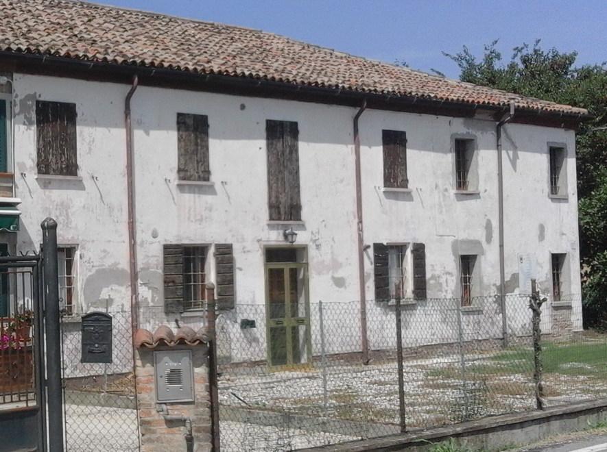 Presi a morsi dal loro cane. Coppia finisce all’ospedale 