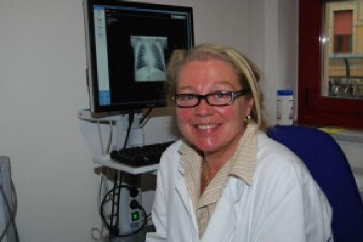 Parma, travolta e uccisa dalla sua auto parcheggiata in discesa 