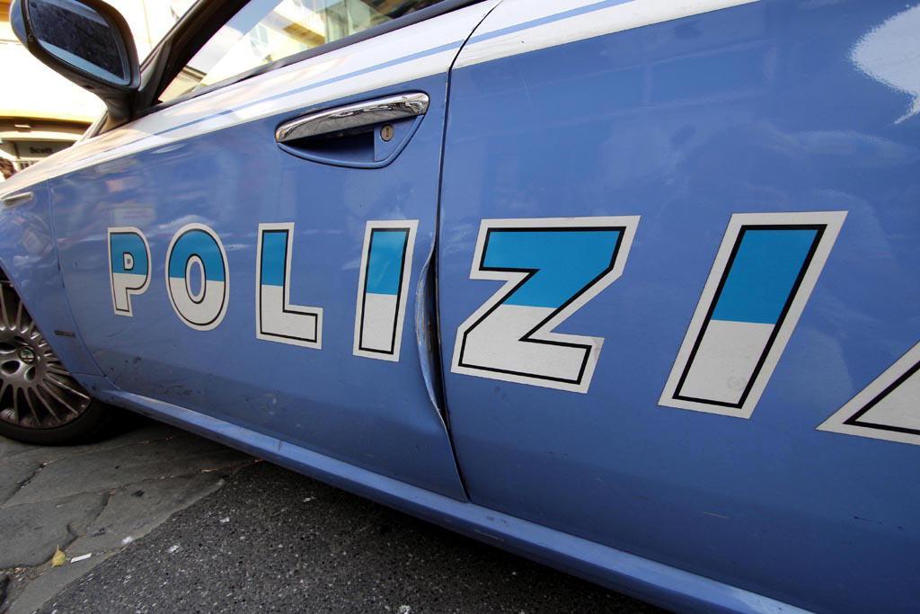Venditore porta a porta tenta di truffare un'anziana