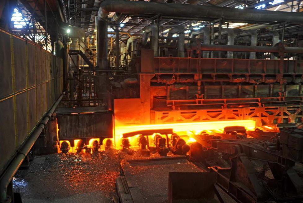 Sindacati preoccupati: produzione ferma fino al 27