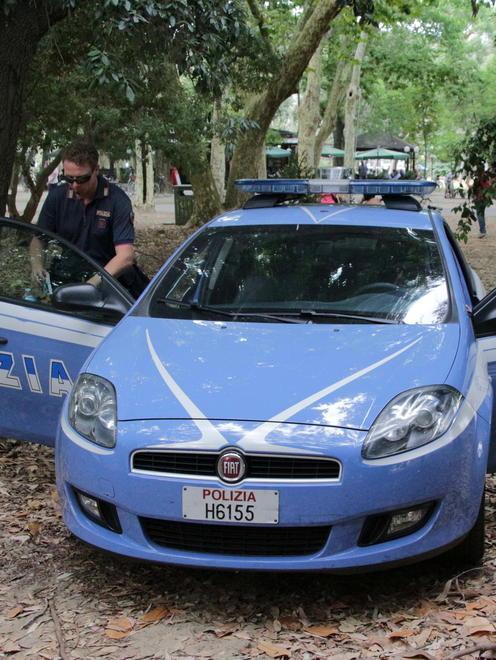 Arrestato il truffatore dello specchietto 