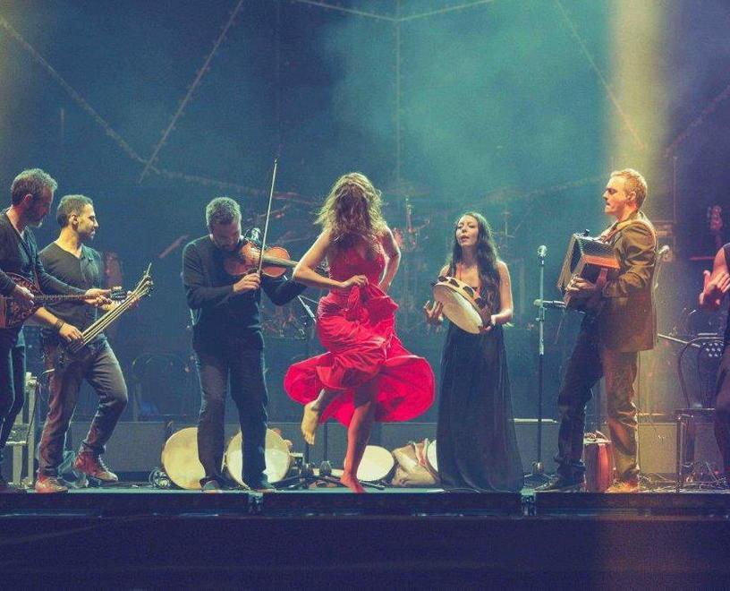 I ritmi del Salento, Roberto Cacciapaglia e Laurance in piazza 