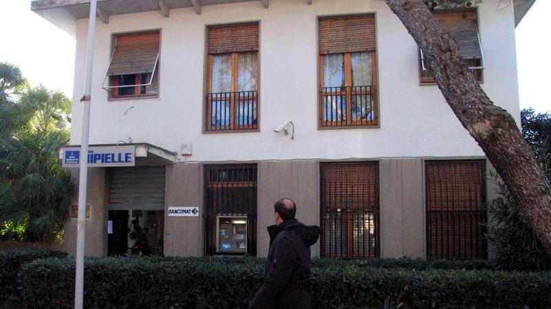 Estate senza banca: «Un danno al turismo»