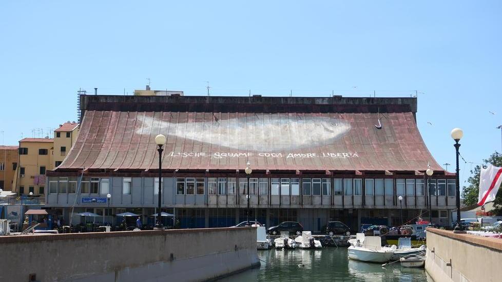 Il Mercato ittico e il suo murale pescano croceristi