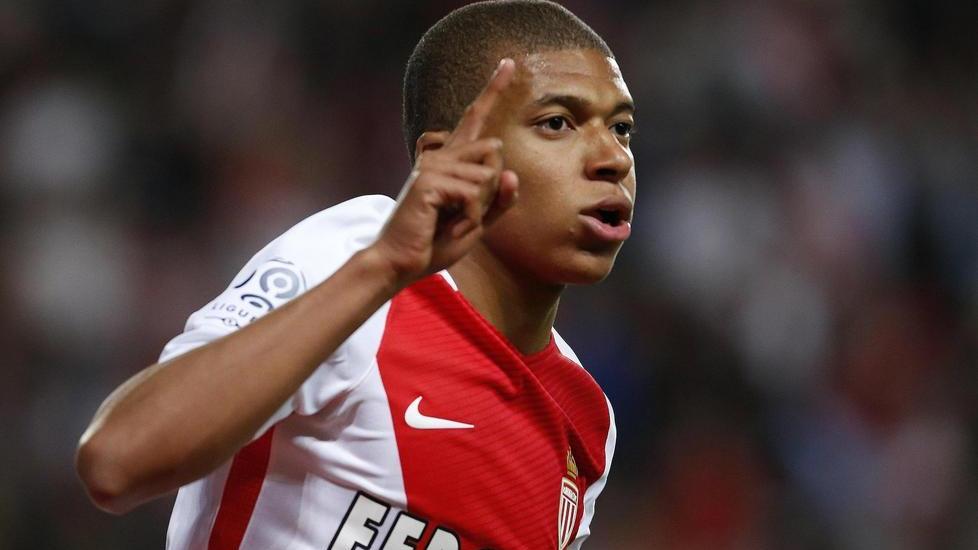 Anche Mbappè al Psg, Rummenigge: «Follia»