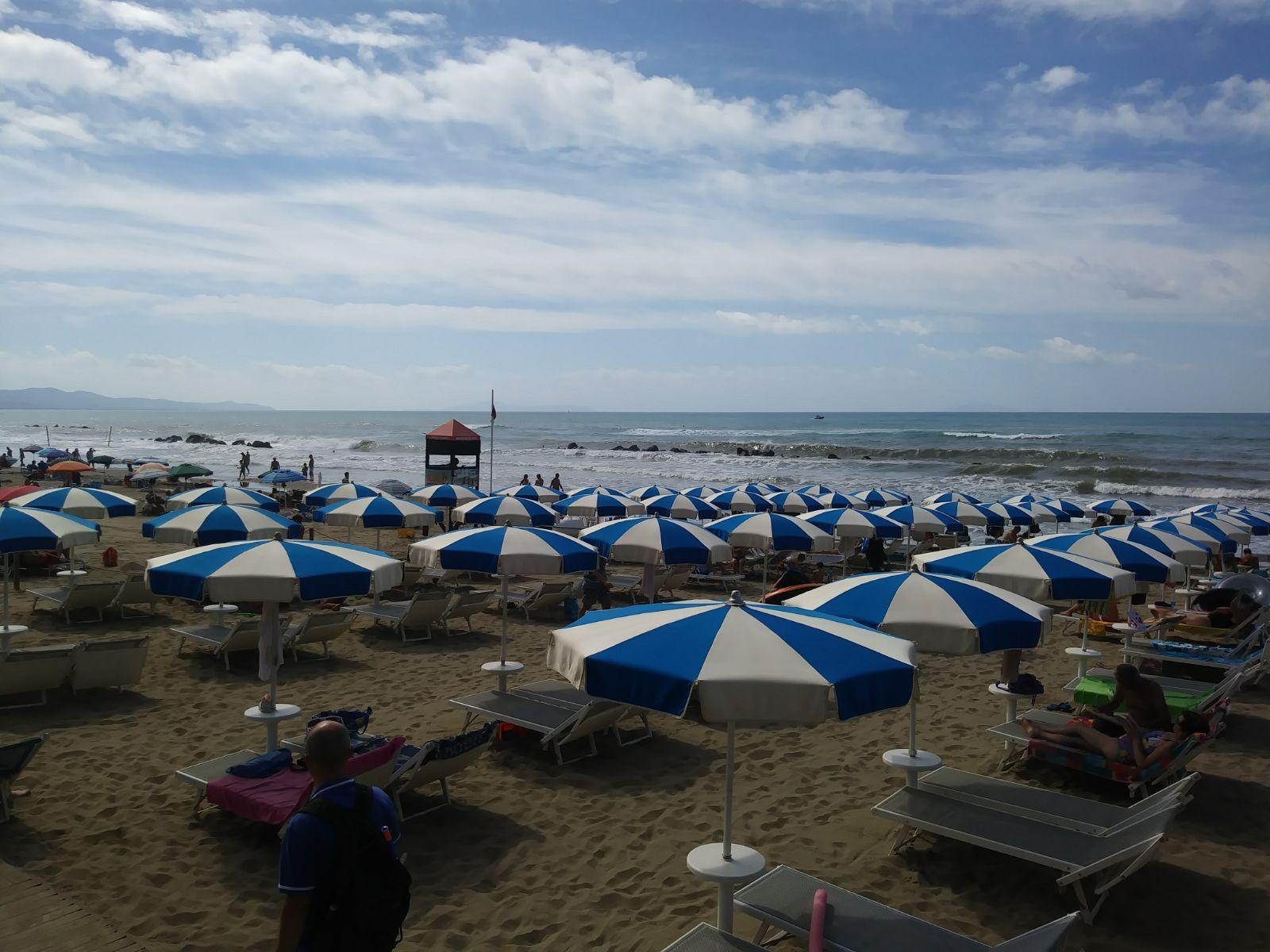 Il tratto di mare interfetto alla balneazione per le ricerche del ragazzo scomparso